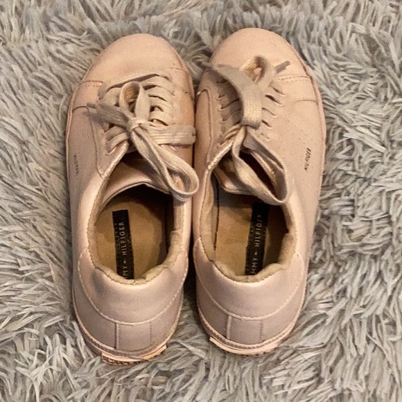 Tommy Hilfiger pink faux leather sneakers size 7 - Picture 4 of 7